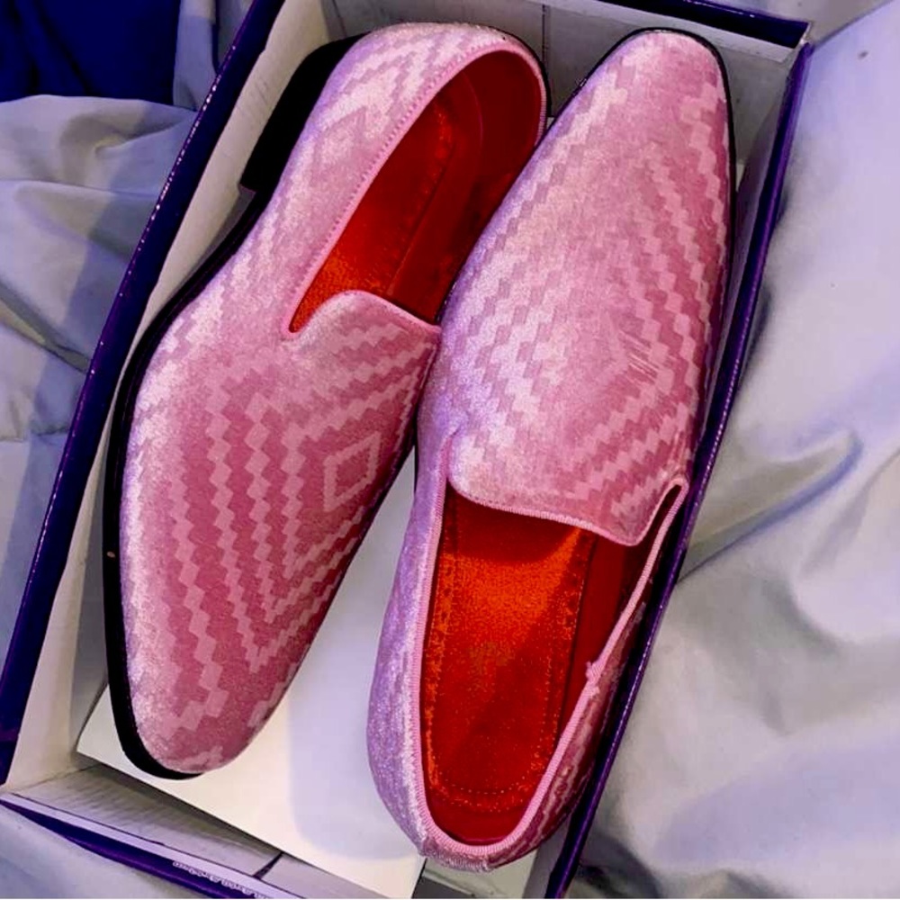 BRAND NEW pink chevron prom shoes